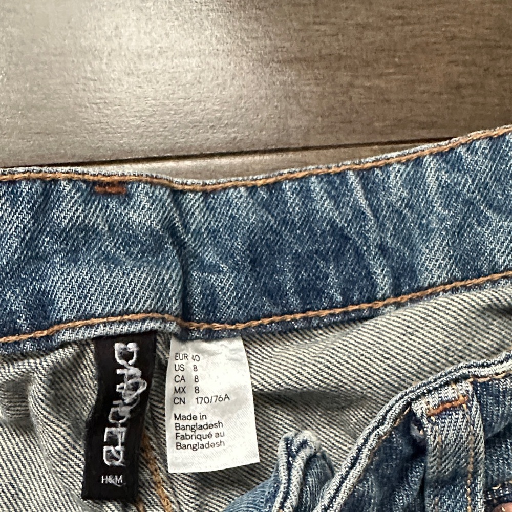 Divided Relaxed Fit Blue Jeans - Picture 3 of 11